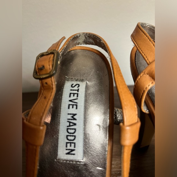 Steve Madden Y2K Annetta Strap Tan Brown Leather Sandals Heels, Buckle Size 7.5 - Picture 3 of 11